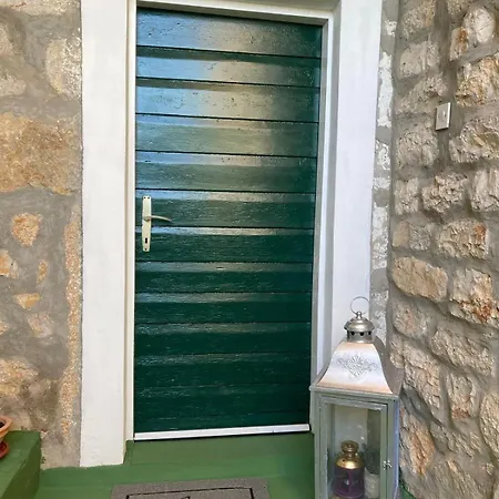 Lavandis