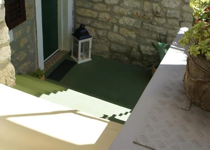 Lavandis Apartamento Murter