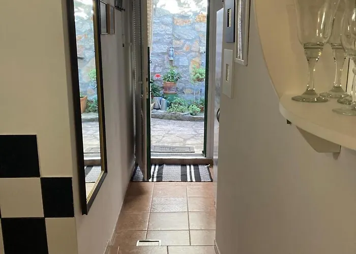 Lavandis Apartamento *